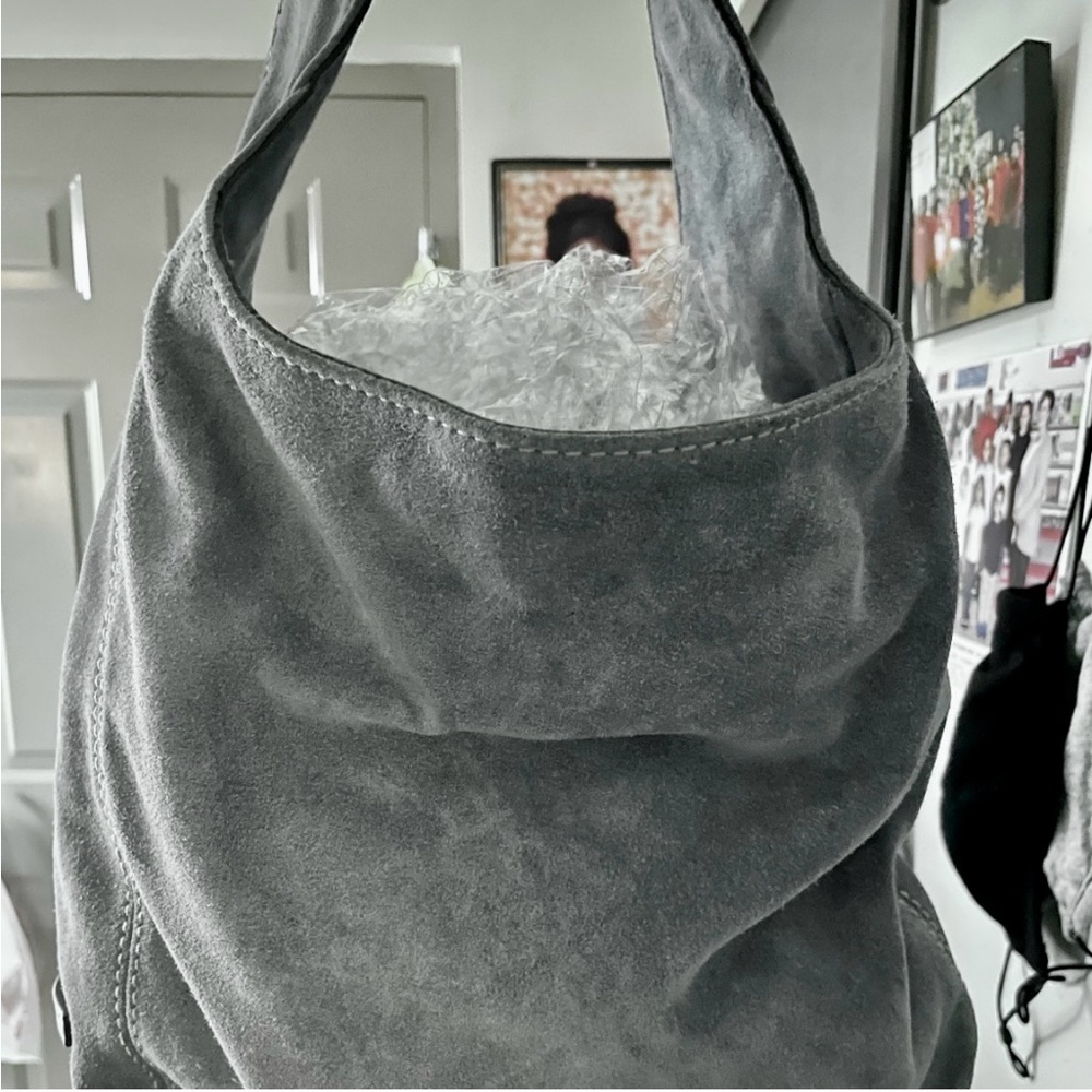 Women’s shoulder bag